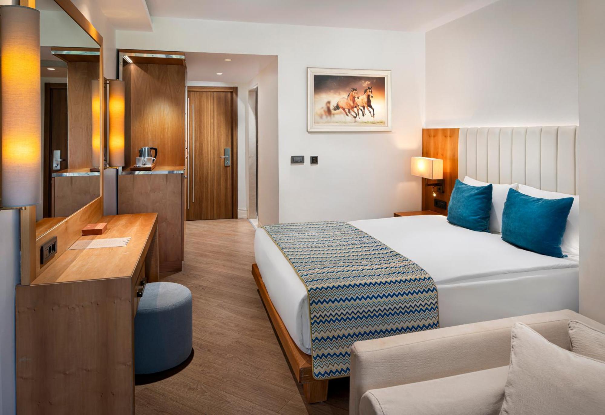 Liberty Lykia Hotel Oludeniz Exterior photo